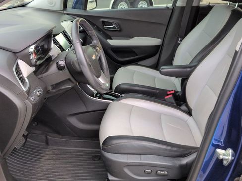 Used 2017 Chevrolet Trax Premier w/ Driver Confidence II Package image 19