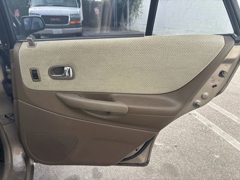 Used 2000 MAZDA Protege DX image 48