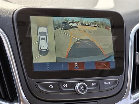 Used 2018 Chevrolet Equinox Premier image 27