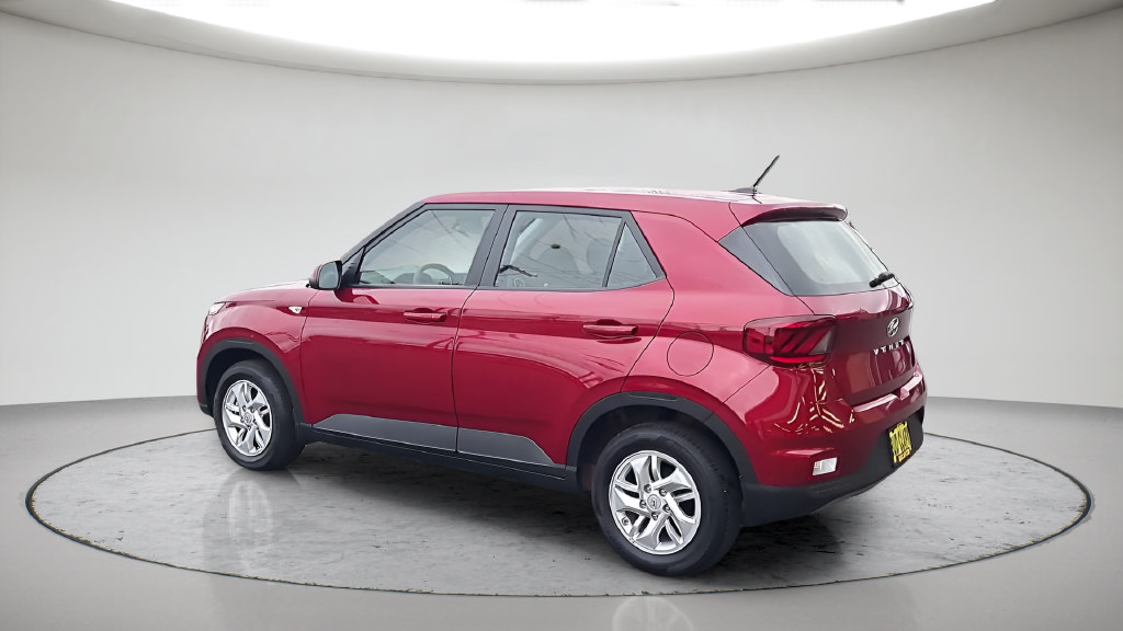 Used 2026 Hyundai Venue SE FWD image 10