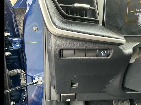 Certified 2025 Nissan Kicks S image 13