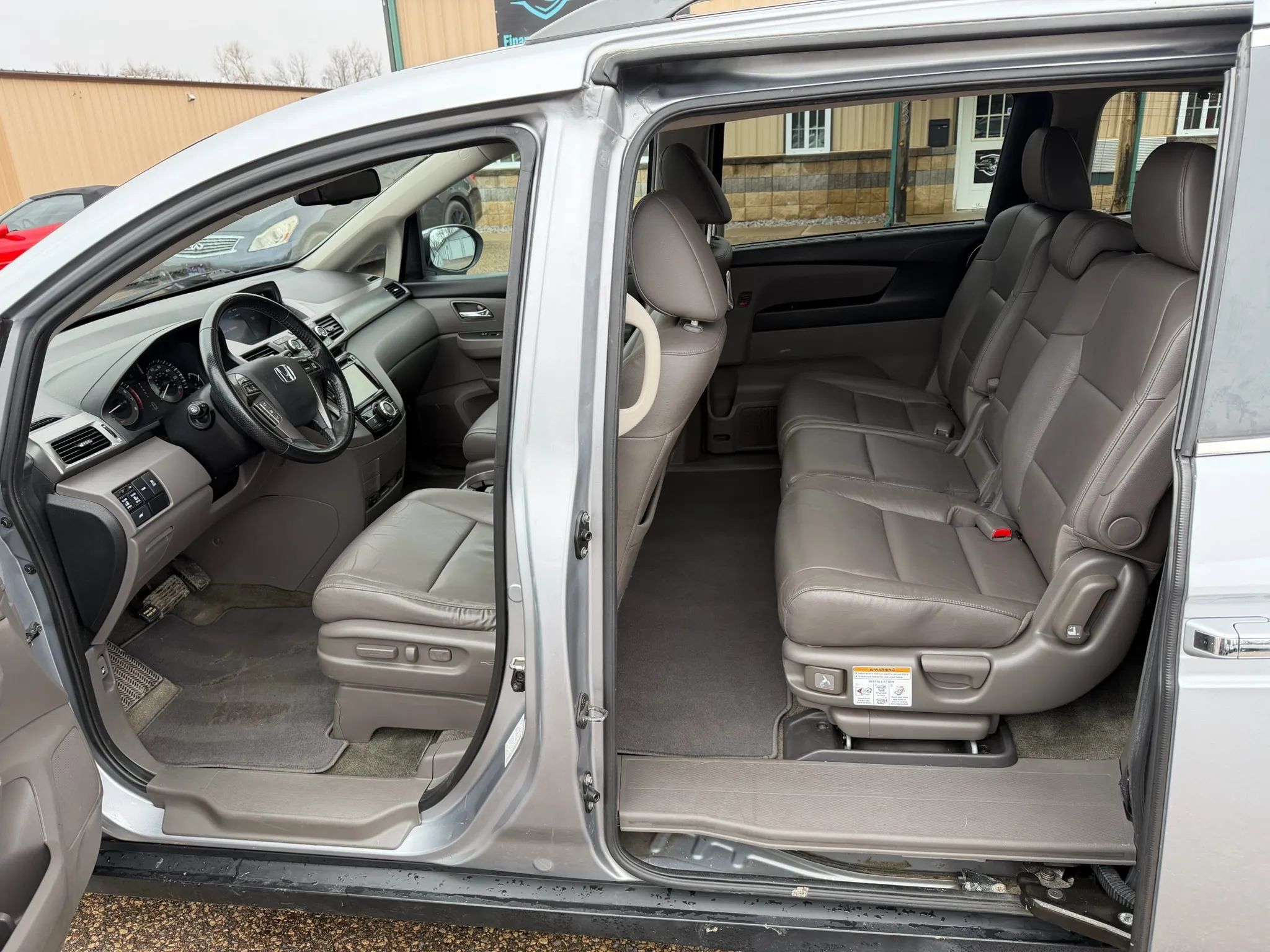 Used 2016 Honda Odyssey EX-L image 28