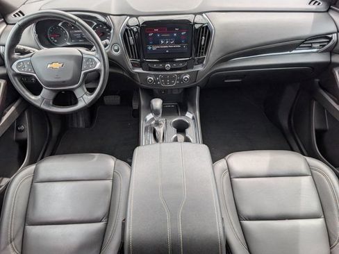 Used 2023 Chevrolet Traverse LT FWD image 5