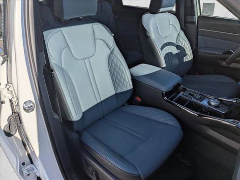 Used 2025 Kia Sorento SX Prestige AWD/4WD image 23