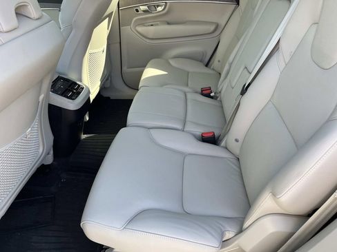 Used 2023 Volvo XC90 B6 Plus w/ Protection Package Premier image 19