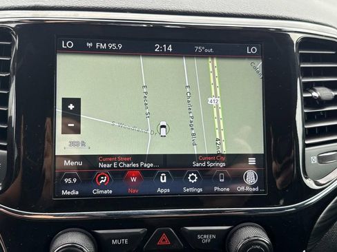 Used 2022 Jeep Grand Cherokee Laredo E image 14