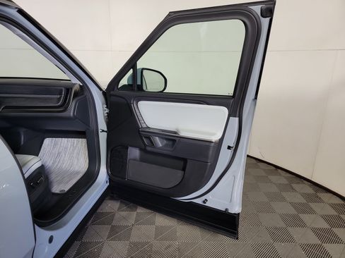 Used 2024 Rivian R1S Adventure AWD/4WD image 18
