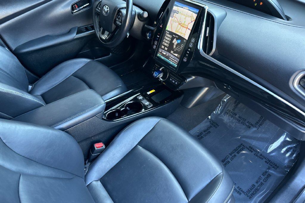 Used 2021 Toyota Prius Prime XLE FWD image 15