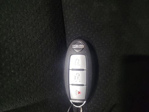 Used 2019 Nissan Murano S image 32