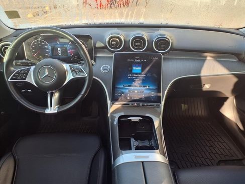 Used 2023 Mercedes-Benz C 300 4MATIC Sedan image 3