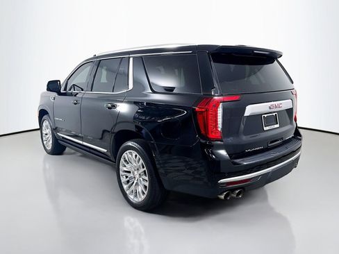 Used 2024 GMC Yukon Denali w/ Denali Reserve Package AWD/4WD image 3