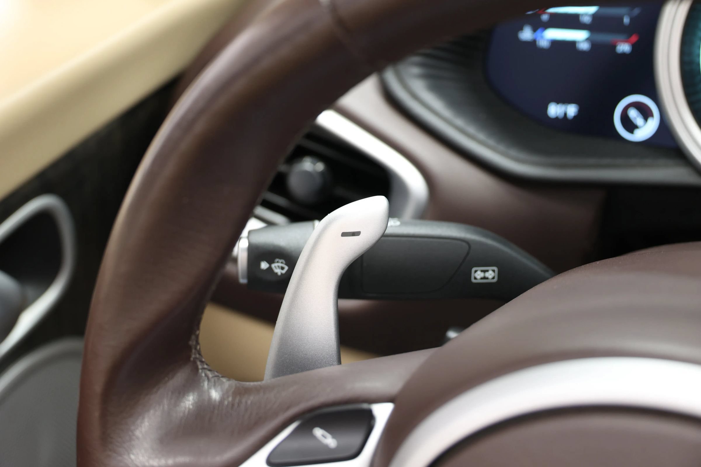 Used 2019 Aston Martin DB11 Volante RWD image 32