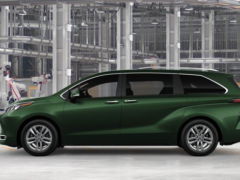 New 2026 Toyota Sienna Limited FWD image 4