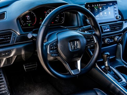 Used 2018 Honda Accord Sport image 24