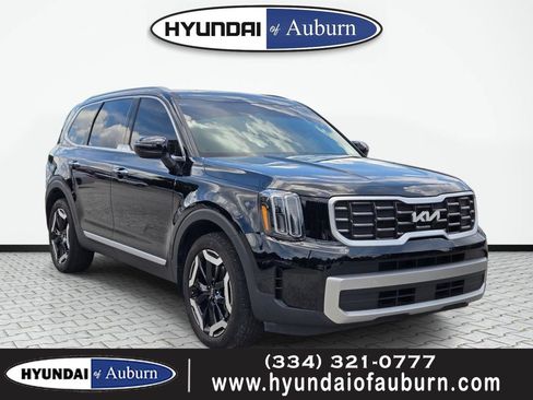 Used 2025 Kia Telluride S FWD image 1