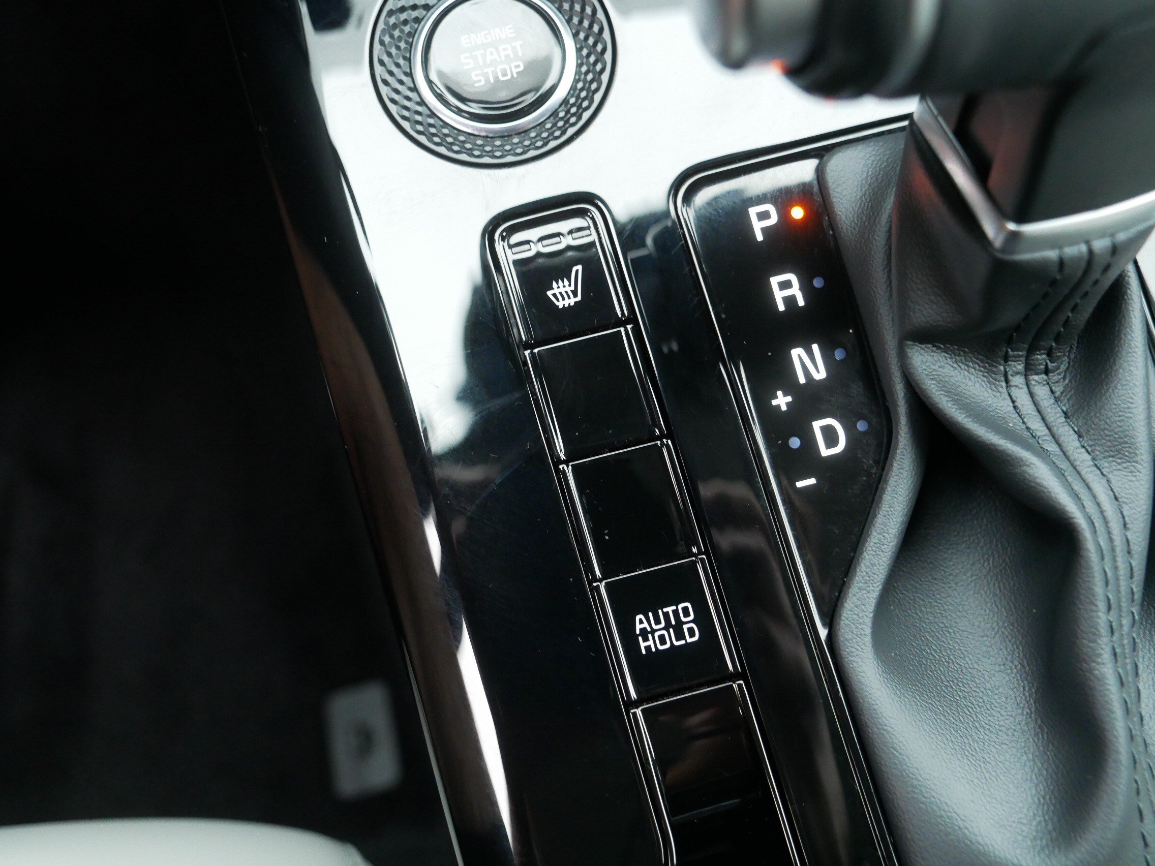Certified 2025 Kia Niro EX Touring FWD image 31