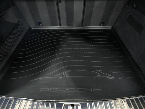 Used 2024 Porsche Cayenne Turbo GT AWD/4WD image 63