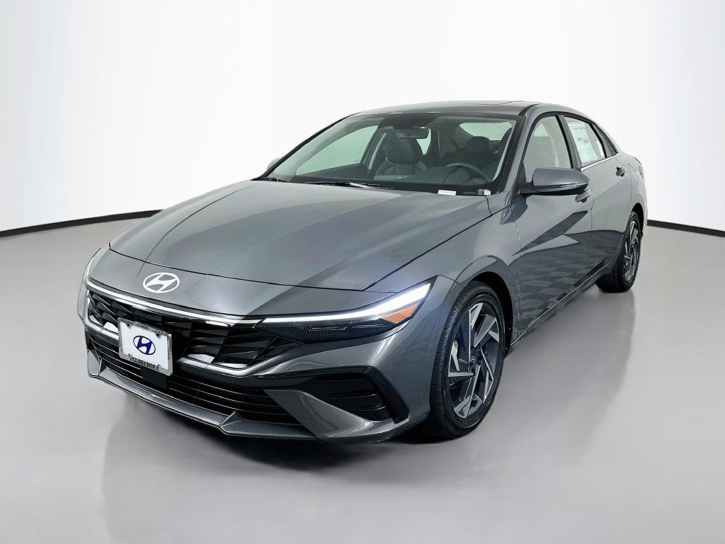 New 2026 Hyundai Elantra Limited FWD image 1