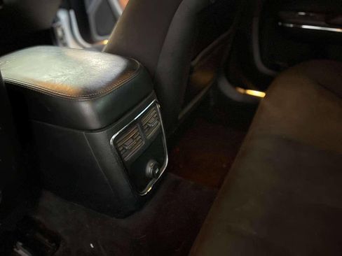 Used 2013 Dodge Charger SE image 22