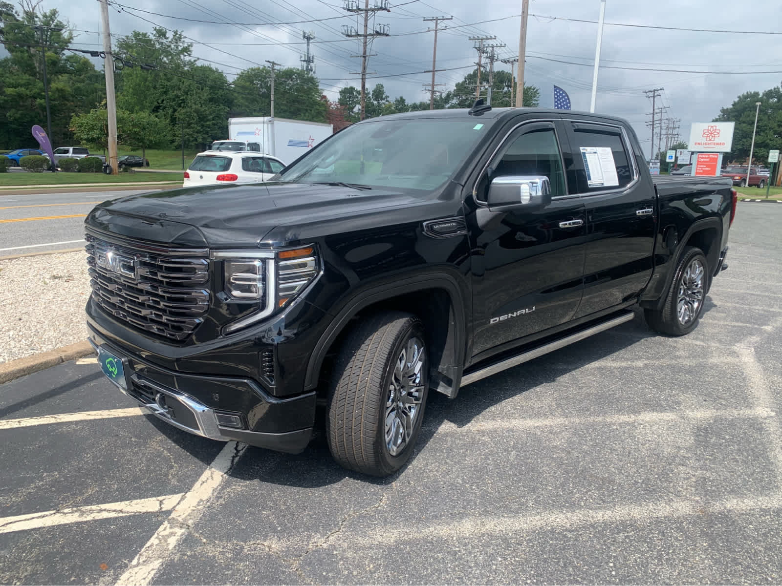 Used 2025 GMC Sierra 1500 Denali Ultimate AWD/4WD image 3