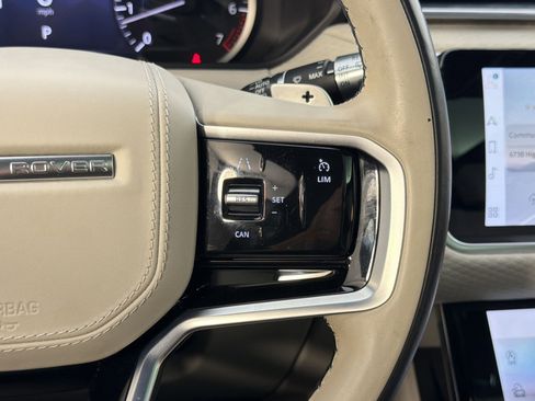 Used 2022 Land Rover Range Rover Velar R-Dynamic S image 23