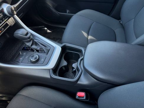 Certified 2019 Toyota RAV4 LE AWD/4WD image 26