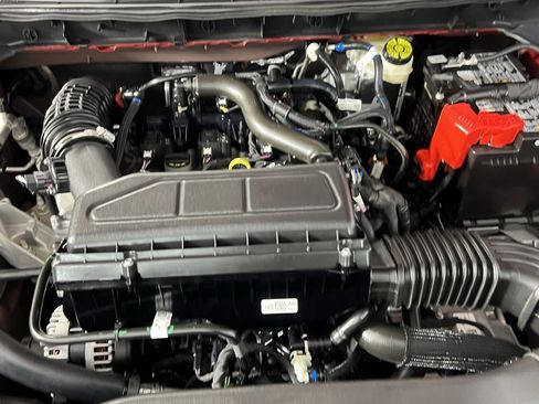 Used 2025 Ford Escape ST-Line image 33