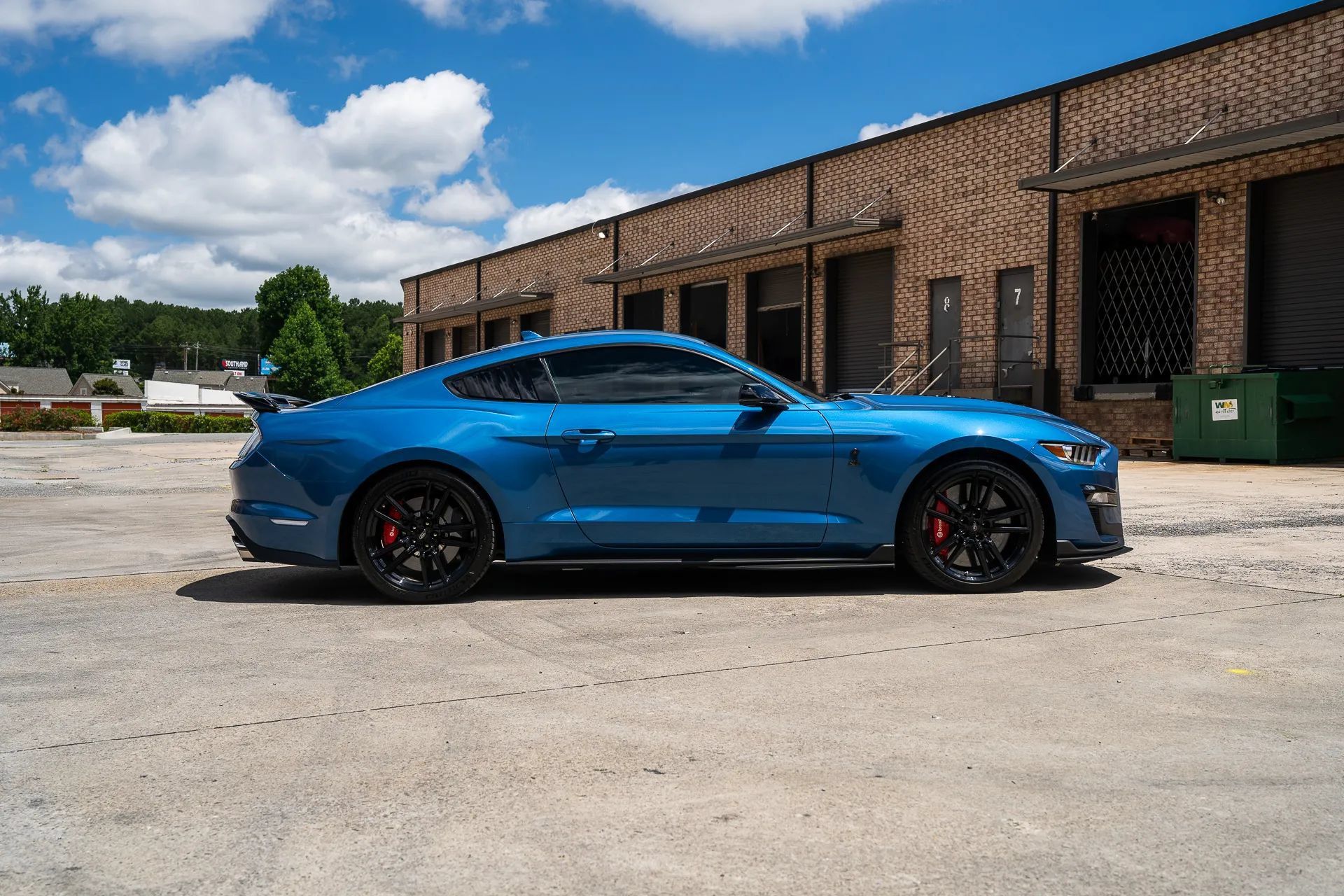 Used 2020 Ford Mustang Shelby GT500 w/ Technology Package RWD image 11