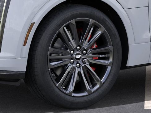 New 2026 Cadillac Lyriq V w/ Exterior Carbon Fiber Package AWD/4WD image 9