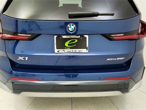 Used 2025 BMW X1 xDrive28i image 11