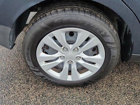 Used 2022 Kia Soul LX image 5