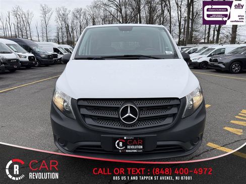 Used 2022 Mercedes-Benz Metris image 2