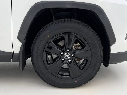 Used 2019 Toyota RAV4 XLE w/ All Weather Liner Package AWD/4WD image 29