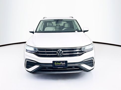 Used 2022 Volkswagen Tiguan S image 2