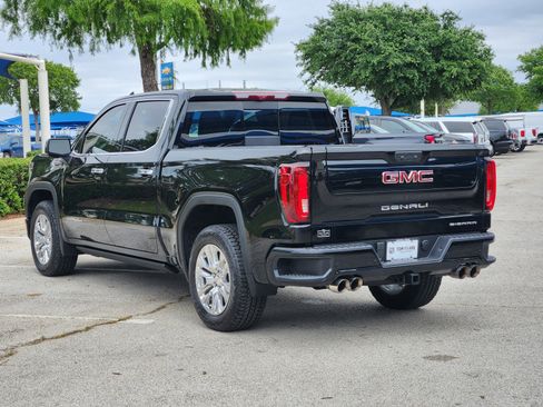Used 2025 GMC Sierra 1500 Denali w/ Technology Package AWD/4WD image 4