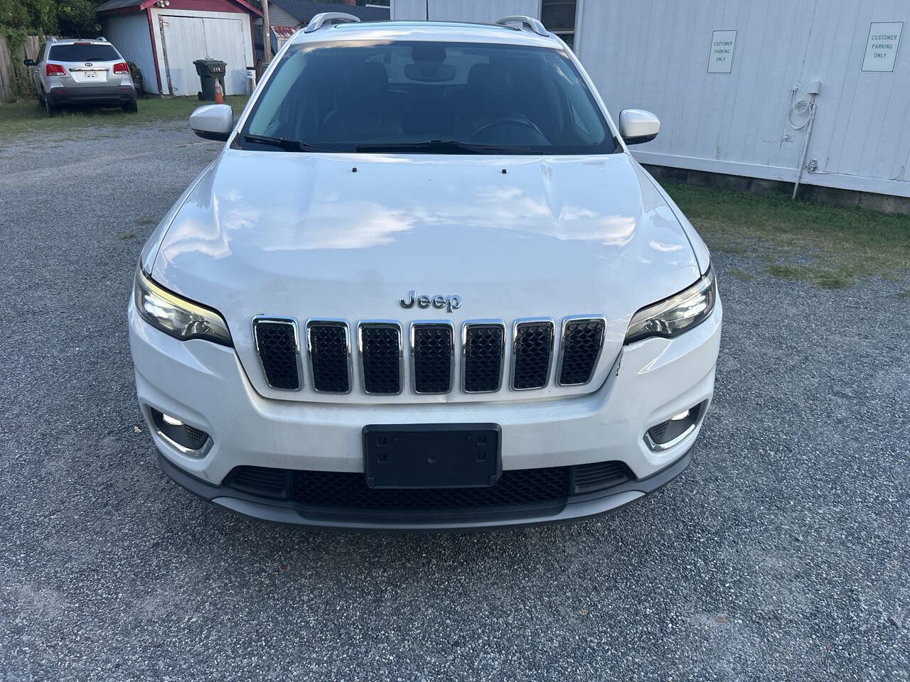 Used 2019 Jeep Cherokee Limited FWD image 5