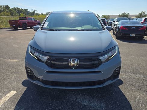 New 2026 Honda Odyssey Touring image 7