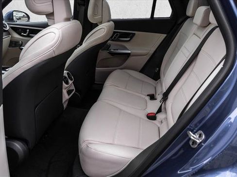 Used 2026 Mercedes-Benz GLC 300 4MATIC image 20