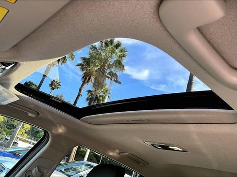 Certified 2023 Kia Niro EX Touring image 12