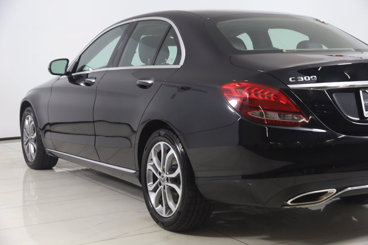 Used 2017 Mercedes-Benz C 300 4MATIC Sedan image 22
