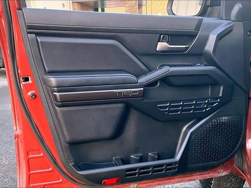 Used 2025 Toyota Tacoma TRD Off-Road image 24