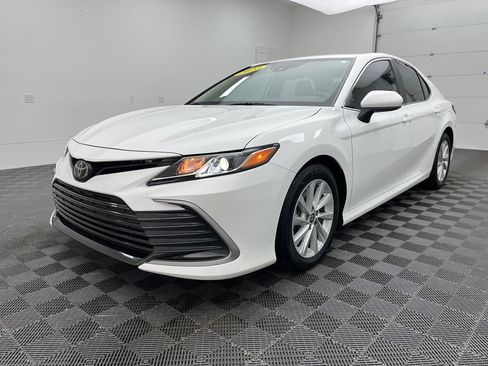 Used 2023 Toyota Camry LE FWD image 2