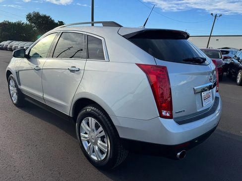Used 2013 Cadillac SRX FWD image 6