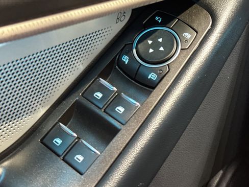 Used 2025 Ford Explorer ST image 37