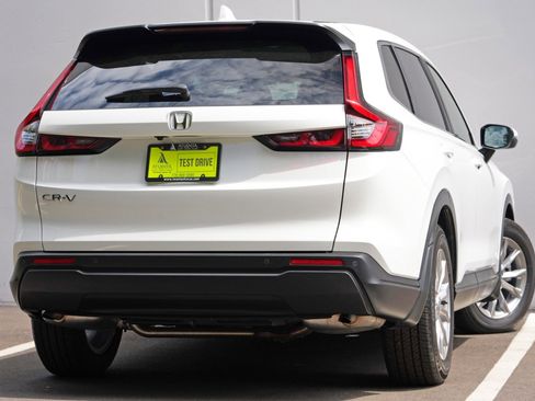 Used 2023 Honda CR-V EX-L image 4