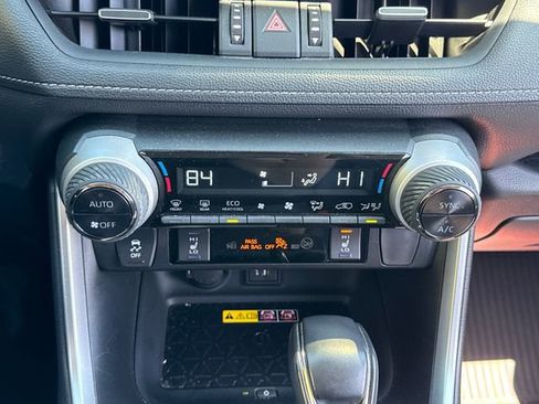 Certified 2023 Toyota RAV4 XLE Premium AWD/4WD image 31