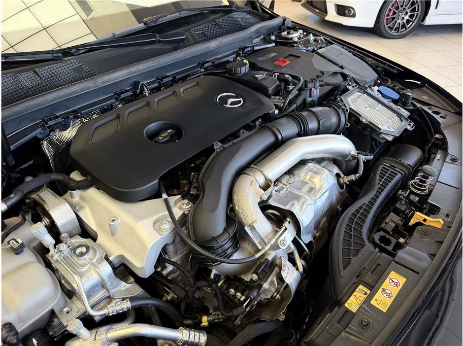 Used 2025 Mercedes-Benz CLA 250 4MATIC image 33