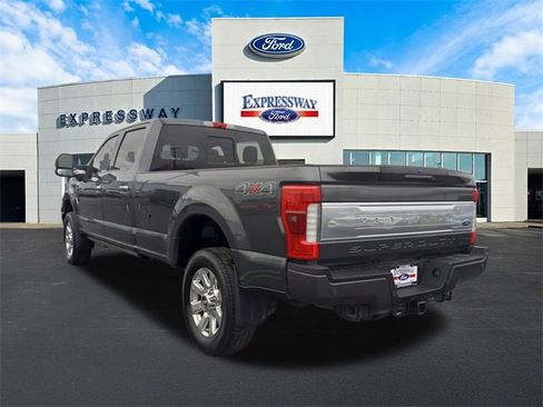 Used 2017 Ford F250 Platinum w/ Platinum Ultimate Package image 8