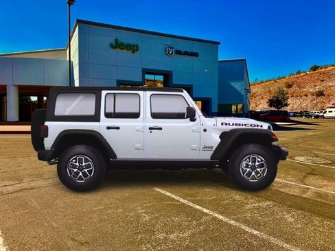 New 2025 Jeep Wrangler Unlimited Rubicon image 2