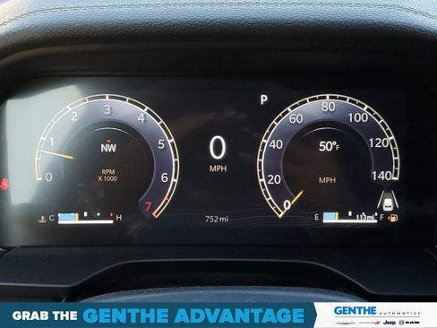 Certified 2024 Jeep Grand Cherokee Limited AWD/4WD image 14
